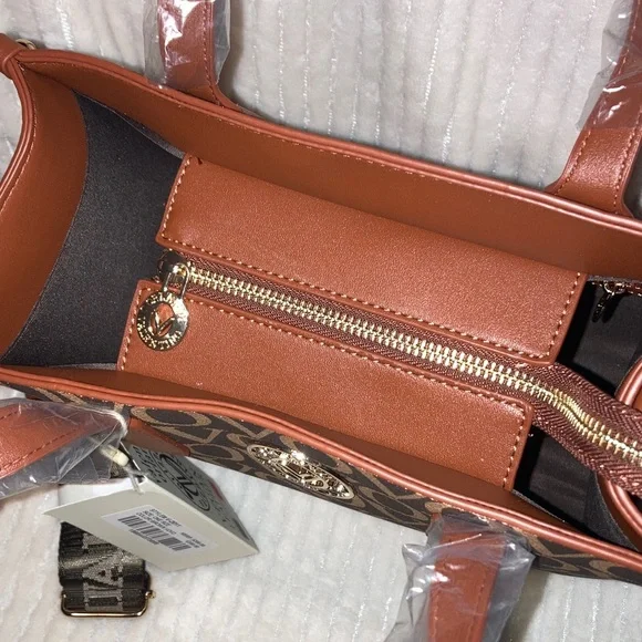 Valentino Orlandi Elegant Brown and Tan Tote NWT perfect condition - Picture 7 of 7